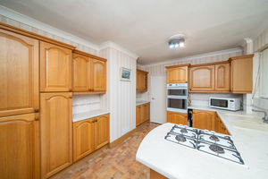 KITCHEN- click for photo gallery